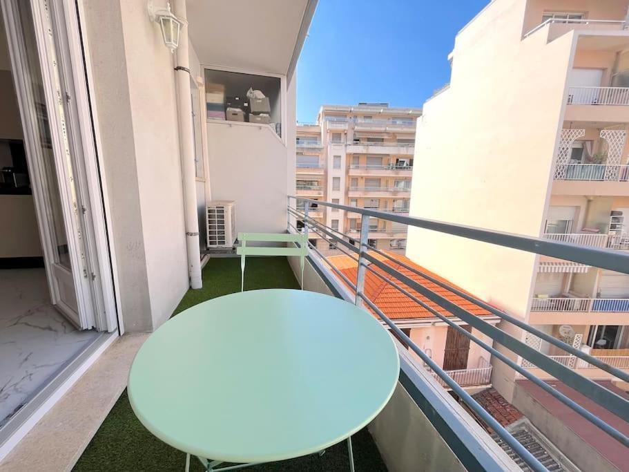 Joli Studio - Studio Neuf Terrasse Clim Wi-Fi 2 Min. Des Plages Αντίμπ Εξωτερικό φωτογραφία